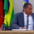 Vereador de Conde leva tombo ao assumir presidência da Câmara; vídeo